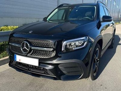 Second-hand Mercedes GLB200 163 CP (119 kW) 2023 Negru SUV