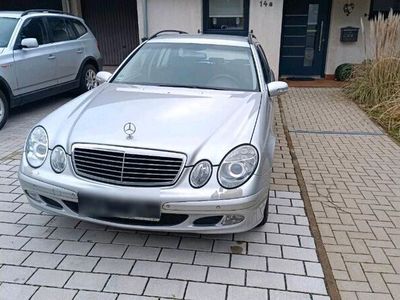 gebraucht Mercedes E200 