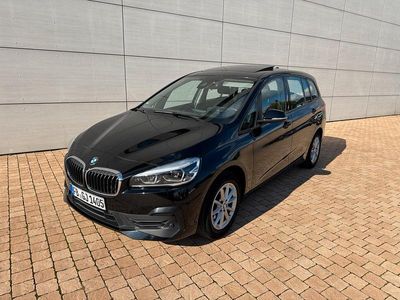 BMW 216