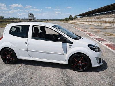 Gebraucht Renault Clio II 75 PS (55 kW) 2011 Weiß Limousine