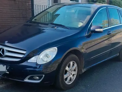 Używany Mercedes R350 272 KM (200 kW) 2007 Niebieski Minivan
