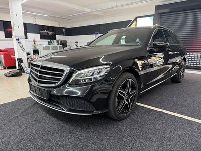Second-hand Mercedes C300e Avantgarde 306 CP (225 kW) 2020 Negru Break