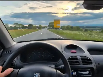 Gebraucht Peugeot 206 75 PS (55 kW) 1999 Blau Kleinwagen