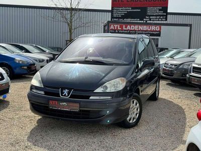 Peugeot 807