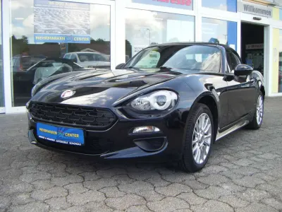 Gebraucht Fiat 124 Spider 140 PS (102 kW) 2017 Colore esterno (schwarz) Cabrio