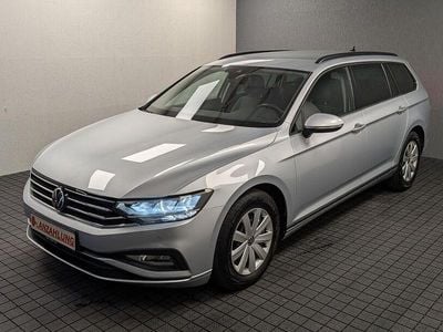 Silber Gebraucht 2021 VW Passat Kombi | 17.890 € (Fairer Preis)