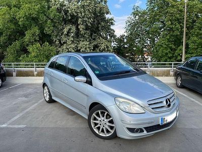 Gebraucht Mercedes B200 Sport 193 PS (141 kW) 2005 Silber Van / Kleinbus