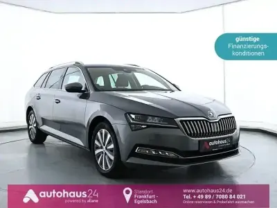 Gebraucht Skoda Superb Style 150 PS (110 kW) 2023 Grau Kombi