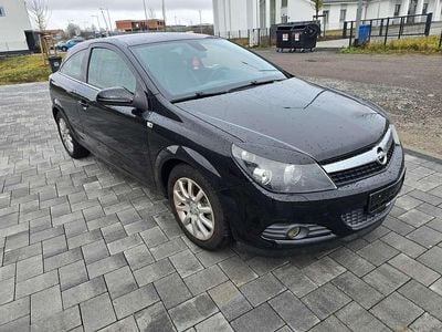 Gebraucht Opel Astra Innovation 116 PS (85 kW) 2009 Saphirschwarz mi2 Kleinwagen