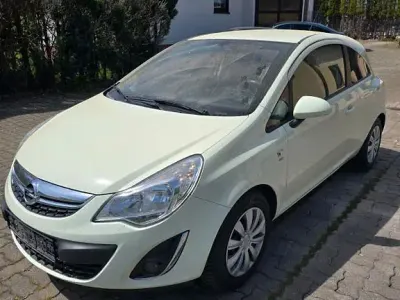 Używany Opel Corsa Satellite 87 KM (63 kW) 2011 Zielony Hatchback