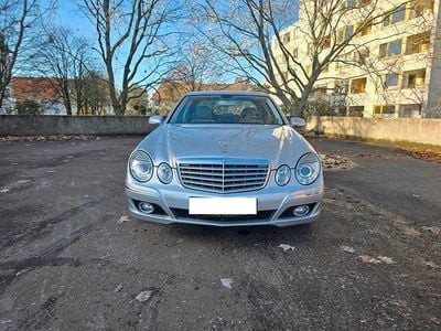 Silber Gebraucht 2007 Mercedes E200 Elegance Limousine | 7.499 € (Fairer Preis)