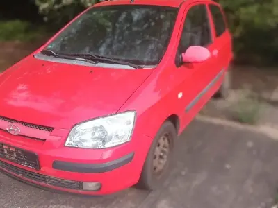 Second-hand Hyundai Getz GLS 82 CP (60 kW) 2003 Roșu Hatchback