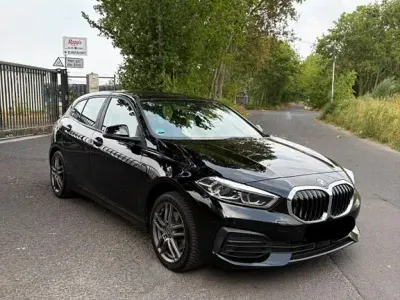 Gebraucht BMW 118 Advantage 140 PS (102 kW) 2020 Schwarz Limousine