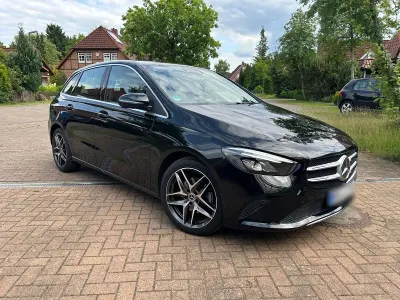 Gebraucht Mercedes B200 150 PS (110 kW) 2019 Schwarz Kleinwagen