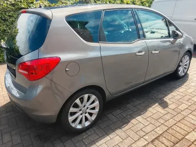 Gebraucht Opel Meriva 140 PS (102 kW) 2013 Grau Van / Kleinbus