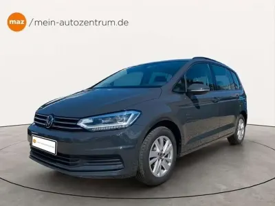 Gebraucht VW Touran Comfortline 150 PS (110 kW) 2022 Uranograu/cinza urano Van / Kleinbus