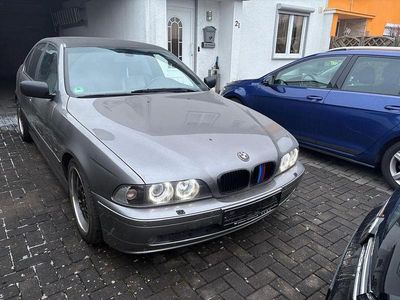 Gebraucht BMW 520 Sport Line 170 PS (125 kW) 2002 Grau Limousine
