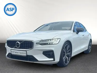 Gebraucht Volvo S60 R-Design 250 PS (183 kW) 2019 Crystal white / metallic Limousine
