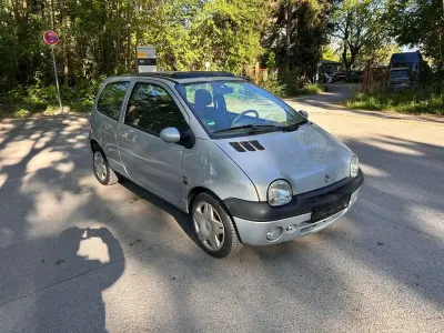Usata Renault Twingo 75 CV (55 kW) 2001 Argento Utilitaria