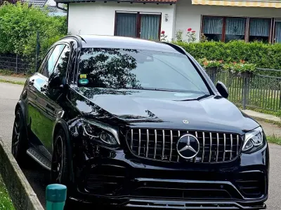Gebraucht Mercedes GLC63 AMG AMG 476 PS (350 kW) 2019 Schwarz SUV