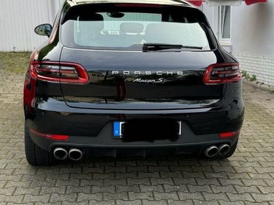 Porsche Macan S