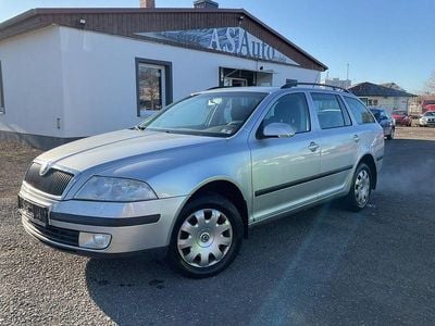 Gebraucht Skoda Octavia Ambiente 105 PS (77 kW) 2008 Silber Kombi