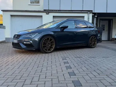 Gebraucht Seat Leon 4Drive 300 PS (220 kW) 2019 Grau Kombi
