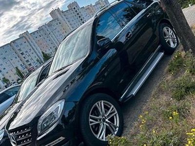 Gebraucht Mercedes ML350 258 PS (189 kW) 2012 Schwarz SUV