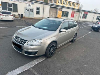 Gebraucht VW Golf VI 122 PS (89 kW) 2010 Weiß Kleinwagen