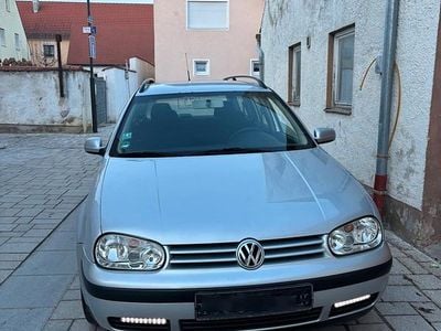Silber Gebraucht 2002 VW Golf IV Kombi | 2.900 € (Fairer Preis)