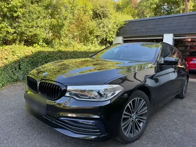 Gebraucht BMW 520 Shadowline 190 PS (139 kW) 2018 Schwarz Limousine