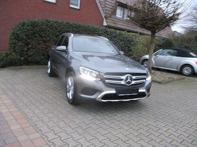 Gebraucht Mercedes GLC250 204 PS (150 kW) 2016 Selenitgrau  metalliclack SUV