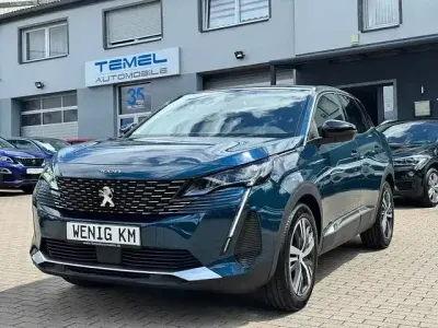 Gebraucht Peugeot 3008 Allure 131 PS (96 kW) 2022 Blau SUV