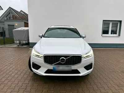 Gebraucht Volvo XC60 235 PS (172 kW) 2018 Weiß SUV