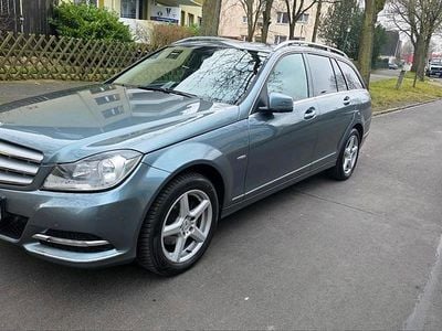 Gebraucht Mercedes C180 156 PS (114 kW) 2011 Grau Kombi