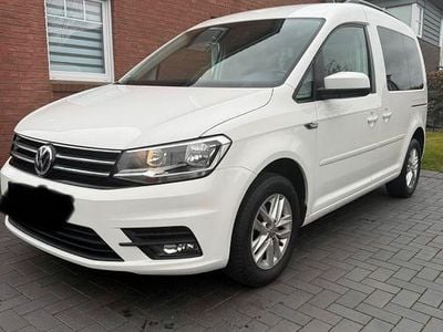 Gebraucht VW Caddy Family 102 PS (75 kW) 2017 Weiß Van / Kleinbus