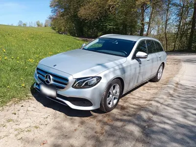 Używany Mercedes E220