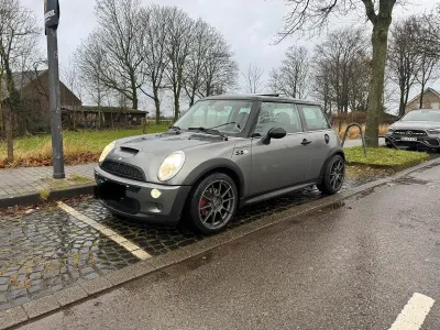 Używany Mini Cooper S 163 KM (119 kW) 2003 Szary Hatchback