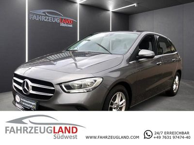 Gebraucht Mercedes B180 Business 136 PS (100 kW) 2019 Grau Van / Kleinbus