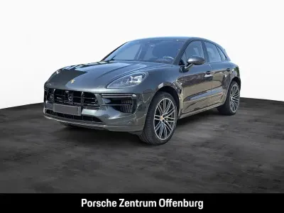 Gebraucht Porsche Macan Turbo 441 PS (324 kW) 2020 Vulkangraumetallic SUV