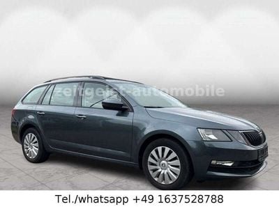 Gebraucht Skoda Octavia Ambition 131 PS (96 kW) 2019 Grau Kombi
