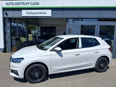 Neu Skoda Fabia Essence 80 PS (58 kW) 2026 Weiß Kleinwagen