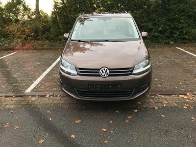 Gebraucht VW Sharan Comfortline 140 PS (102 kW) 2010 Braun Van / Kleinbus