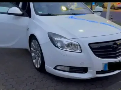Gebraucht Opel Insignia OPC 160 PS (117 kW) 2012 Weiß Kombi