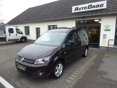 Second-hand VW Caddy Maxi Comfortline 102 CP (75 kW) 2014 Negru Monovolum