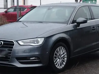 Gebraucht Audi A3 Ambiente 150 PS (110 kW) 2015 Grau Limousine