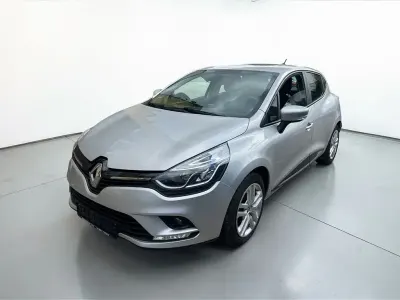 Gebraucht Renault Clio V Collection 90 PS (66 kW) 2020 Grau Limousine