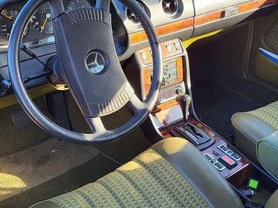 Usata Mercedes 280 185 CV (136 kW) 1979 Verde Coupé