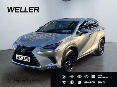 Gebraucht Lexus NX300h E-FOUR 155 PS (114 kW) 2019 Silber SUV