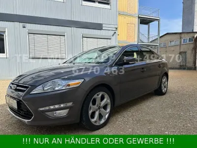 Gebraucht Ford Mondeo Titanium 203 PS (149 kW) 2012 Braun Limousine